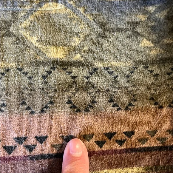 Cabela's Chamois Deerskin Soft Flannel Button Down Shirt Mens L Southwest Aztec - Picture 9 of 10